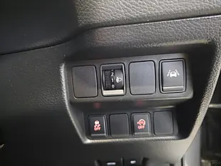 Used 2017 Nissan Qashqai N-Connecta Grey/Grey - Interior and Exterior details 18