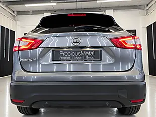 Used 2017 Nissan Qashqai N-Connecta Grey/Grey - Interior and Exterior details 4