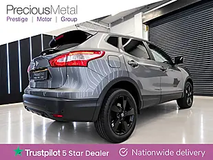 Used 2017 Nissan Qashqai N-Connecta Grey/Grey - Interior and Exterior details 6