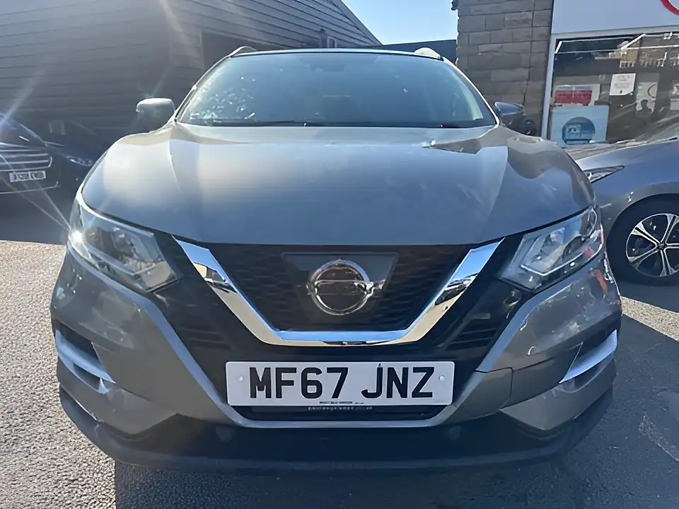 Used 2017 Nissan Qashqai N-Connecta Grey - Interior and Exterior details 2