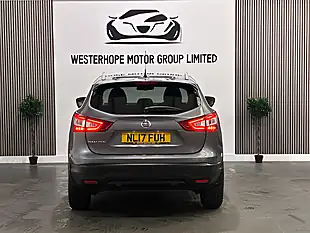 Used 2017 Nissan Qashqai N-Connecta Grey - Interior and Exterior details 11