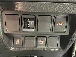 Used 2017 Nissan Qashqai N-Connecta Grey - Interior and Exterior details 13