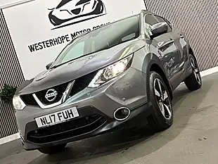 Used 2017 Nissan Qashqai N-Connecta Grey - Interior and Exterior details 6