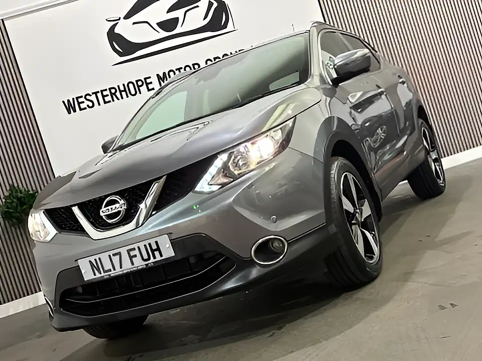 Used 2017 Nissan Qashqai N-Connecta Grey - Interior and Exterior details 6