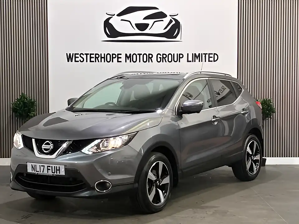 Used 2017 Nissan Qashqai N-Connecta Grey - Interior and Exterior details 9