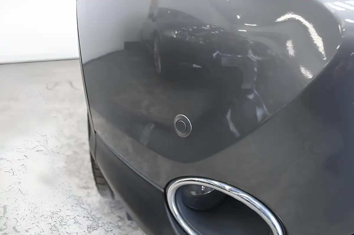Used 2017 Nissan Qashqai N-Connecta Grey - Interior and Exterior details 10