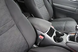 Used 2017 Nissan Qashqai N-Connecta Grey - Interior and Exterior details 16