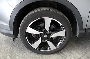 Used 2017 Nissan Qashqai N-Connecta Grey - Interior and Exterior details 20