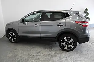 Used 2017 Nissan Qashqai N-Connecta Grey - Interior and Exterior details 7