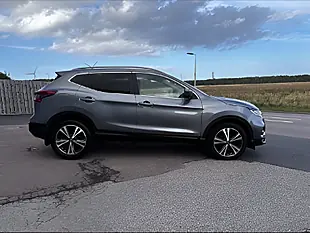 Used 2017 Nissan Qashqai N-Connecta Grey - Interior and Exterior details 7