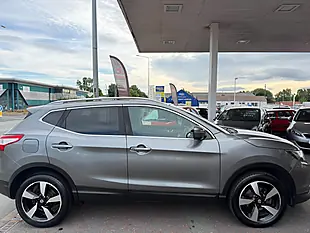 Used 2017 Nissan Qashqai N-Connecta Grey - Interior and Exterior details 9