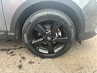 Used 2017 Nissan Qashqai N-Connecta Grey - Interior and Exterior details 10