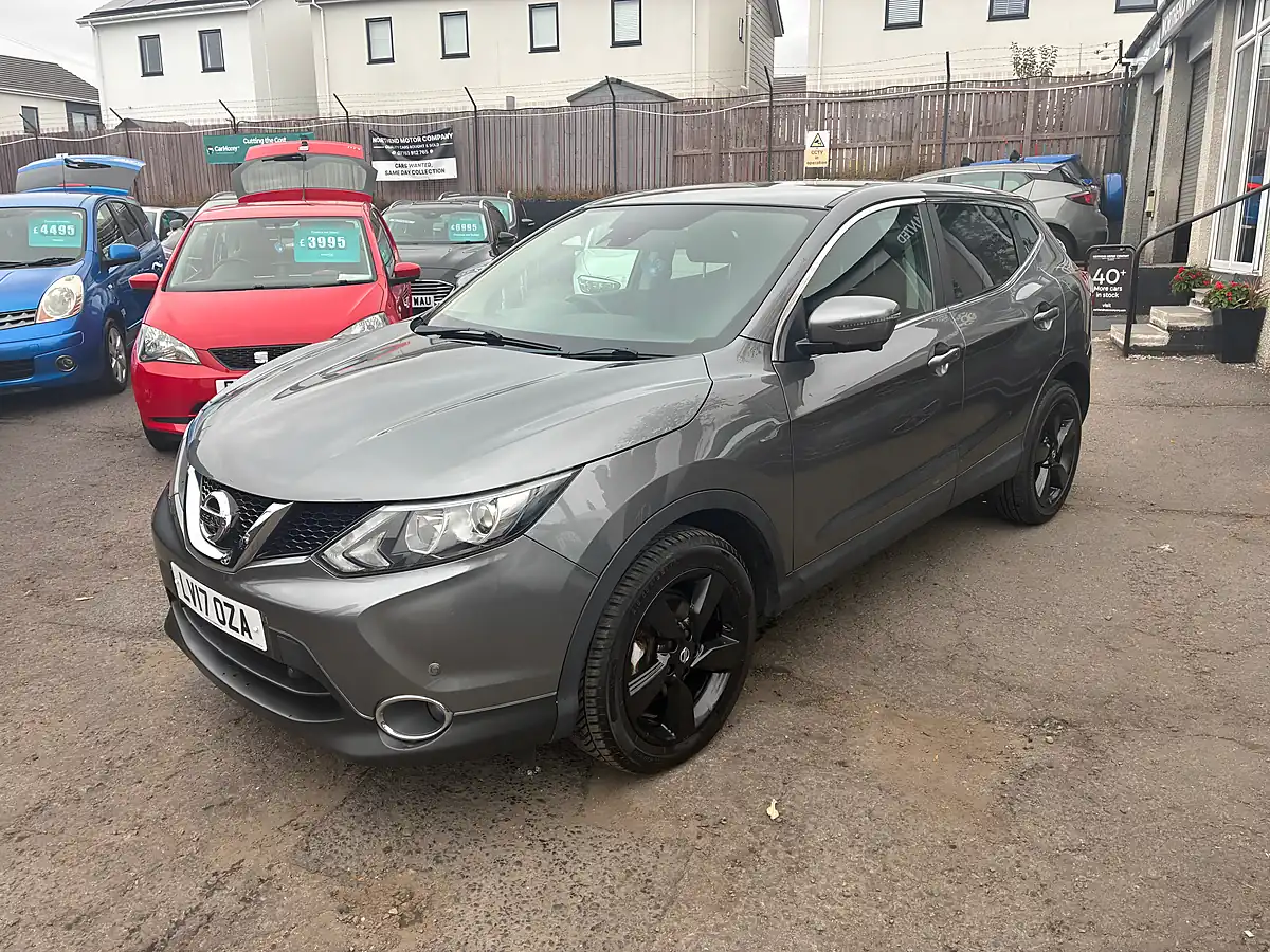 Used 2017 Nissan Qashqai N-Connecta Grey - Interior and Exterior details 7