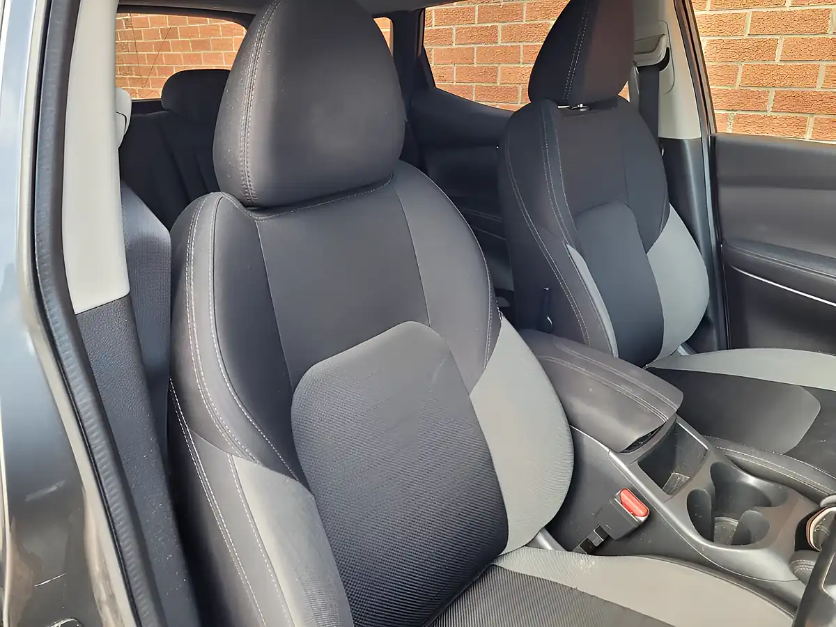 Used 2017 Nissan Qashqai N-Connecta Grey - Interior and Exterior details 17