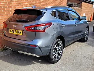 Used 2017 Nissan Qashqai N-Connecta Grey - Interior and Exterior details 6
