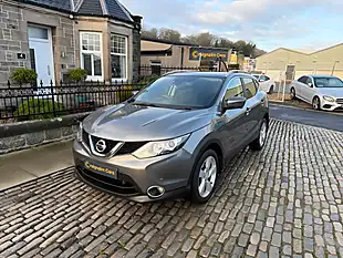 Used 2017 Nissan Qashqai N-Connecta Gun Metallic - Interior and Exterior details 3