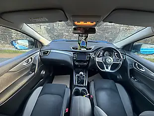Used 2017 Nissan Qashqai N-Connecta Ink Blue - Interior and Exterior details 15