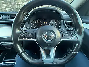 Used 2017 Nissan Qashqai N-Connecta Ink Blue - Interior and Exterior details 20