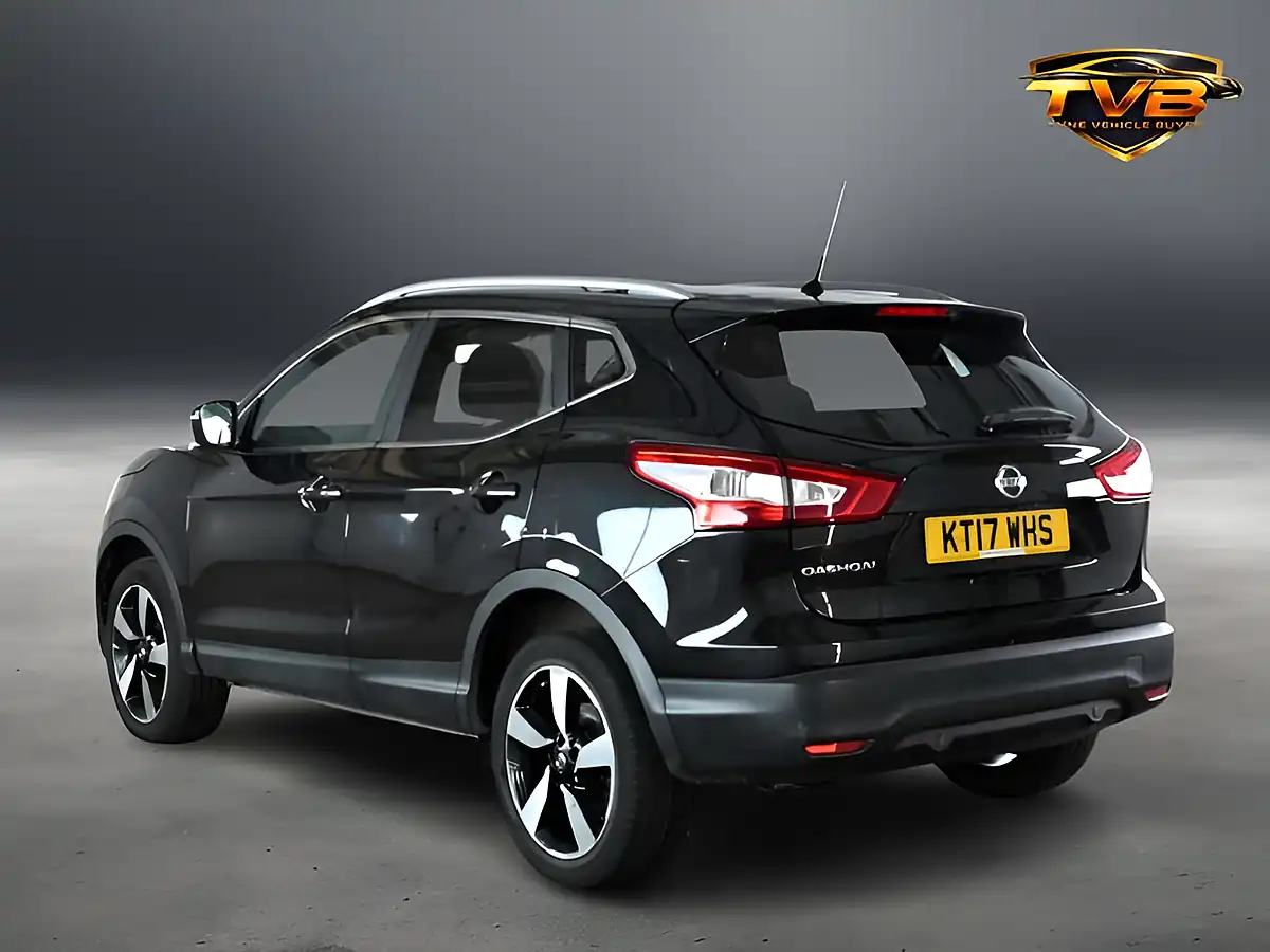 Used 2017 Nissan Qashqai N-Connecta Pearl Black - Interior and Exterior details 2