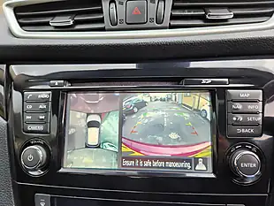 Used 2017 Nissan Qashqai N-Connecta Red - Interior and Exterior details 14