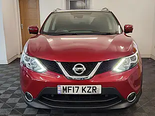 Used 2017 Nissan Qashqai N-Connecta Red - Interior and Exterior details 2
