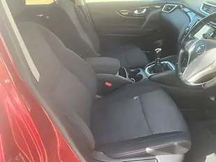 Used 2017 Nissan Qashqai N-Connecta Red - Interior and Exterior details 13