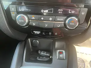 Used 2017 Nissan Qashqai N-Connecta Red - Interior and Exterior details 7