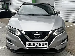 Used 2017 Nissan Qashqai N-Connecta Silver - Interior and Exterior details 3
