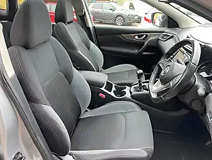 Used 2017 Nissan Qashqai N-Connecta Silver - Interior and Exterior details 10