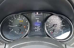 Used 2017 Nissan Qashqai N-Connecta Silver - Interior and Exterior details 12