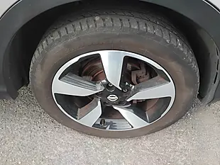 Used 2017 Nissan Qashqai N-Connecta Silver - Interior and Exterior details 10