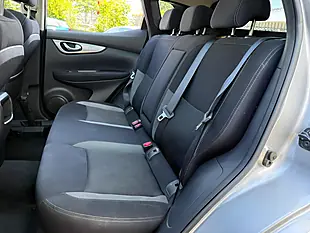 Used 2017 Nissan Qashqai N-Connecta Silver - Interior and Exterior details 11