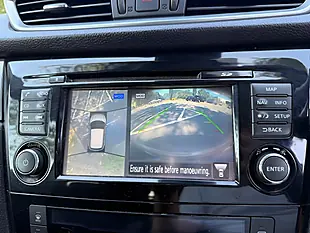 Used 2017 Nissan Qashqai N-Connecta Silver - Interior and Exterior details 17