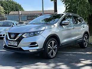 Used 2017 Nissan Qashqai N-Connecta Silver - Interior and Exterior details 2