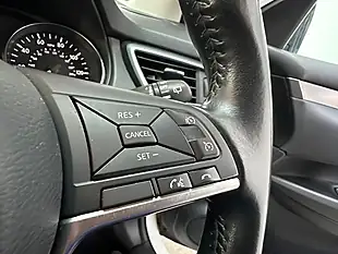 Used 2017 Nissan Qashqai N-Connecta Storm White - Interior and Exterior details 15