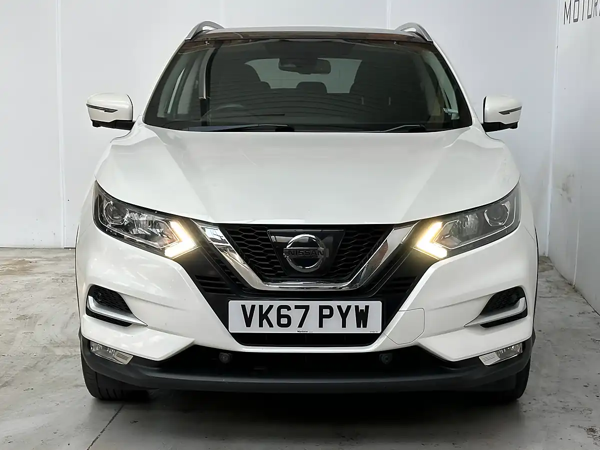 Used 2017 Nissan Qashqai N-Connecta Storm White - Interior and Exterior details 2