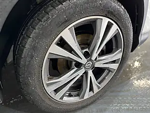 Used 2017 Nissan Qashqai N-Connecta White - Interior and Exterior details 10