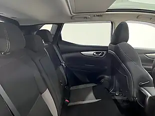 Used 2017 Nissan Qashqai N-Connecta White - Interior and Exterior details 20