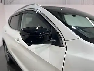 Used 2017 Nissan Qashqai N-Connecta White - Interior and Exterior details 7