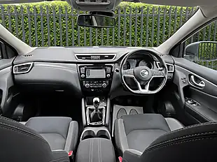 Used 2017 Nissan Qashqai N-Connecta White - Interior and Exterior details 12