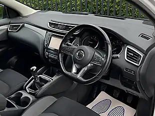 Used 2017 Nissan Qashqai N-Connecta White - Interior and Exterior details 13