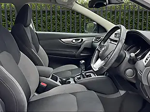 Used 2017 Nissan Qashqai N-Connecta White - Interior and Exterior details 14