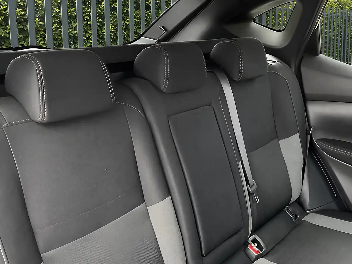 Used 2017 Nissan Qashqai N-Connecta White - Interior and Exterior details 15