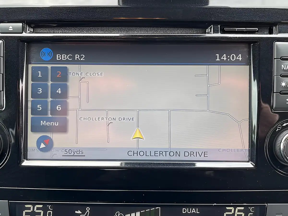 Used 2017 Nissan Qashqai N-Connecta White - Interior and Exterior details 18