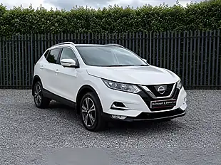 Used 2017 Nissan Qashqai N-Connecta White - Interior and Exterior details 3
