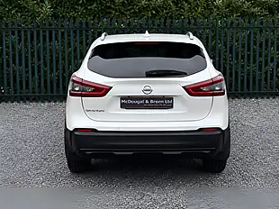 Used 2017 Nissan Qashqai N-Connecta White - Interior and Exterior details 9