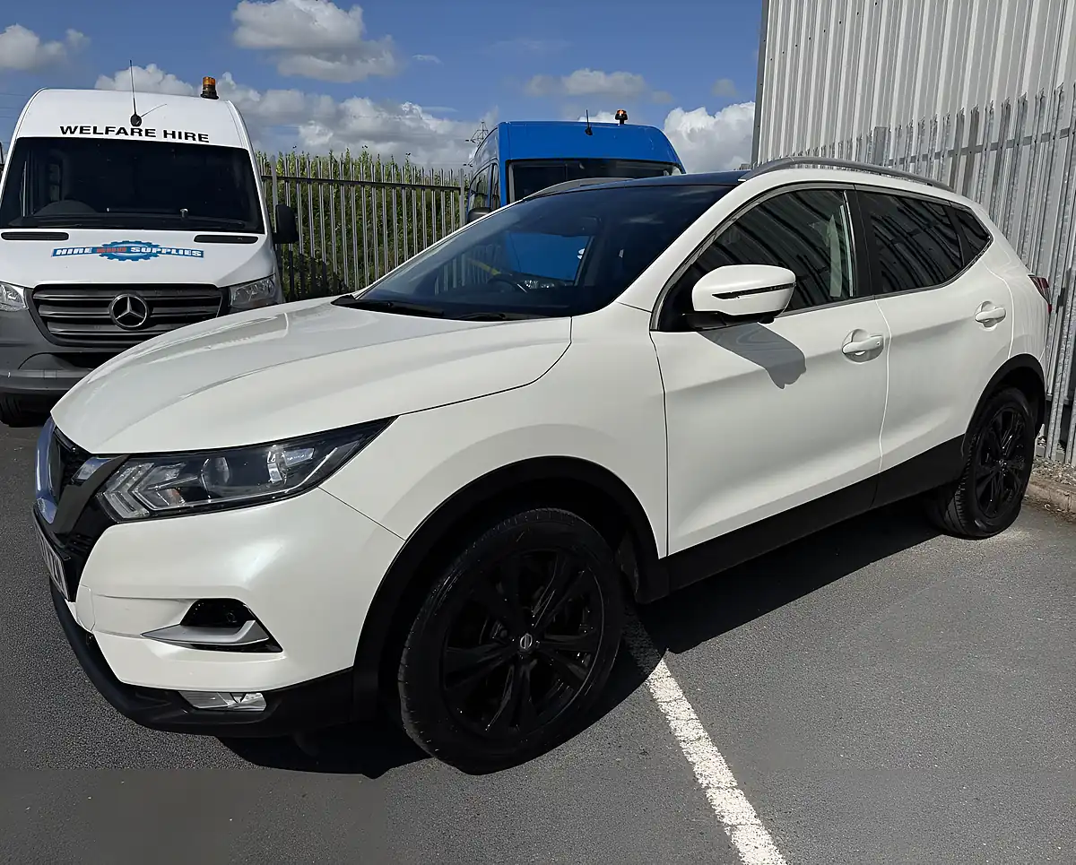 Used 2017 Nissan Qashqai N-Connecta White - Interior and Exterior details 2