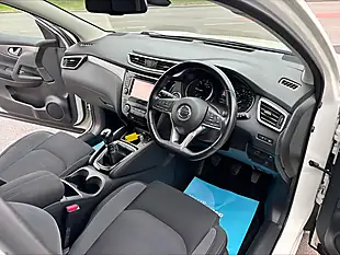 Used 2017 Nissan Qashqai N-Connecta White - Interior and Exterior details 13
