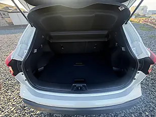 Used 2017 Nissan Qashqai N-Connecta White - Interior and Exterior details 12