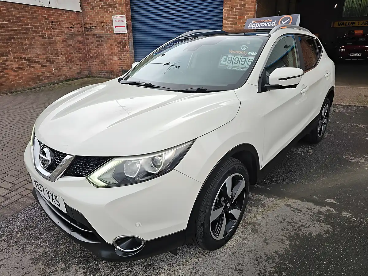 Used 2017 Nissan Qashqai N-Connecta White - Interior and Exterior details 2
